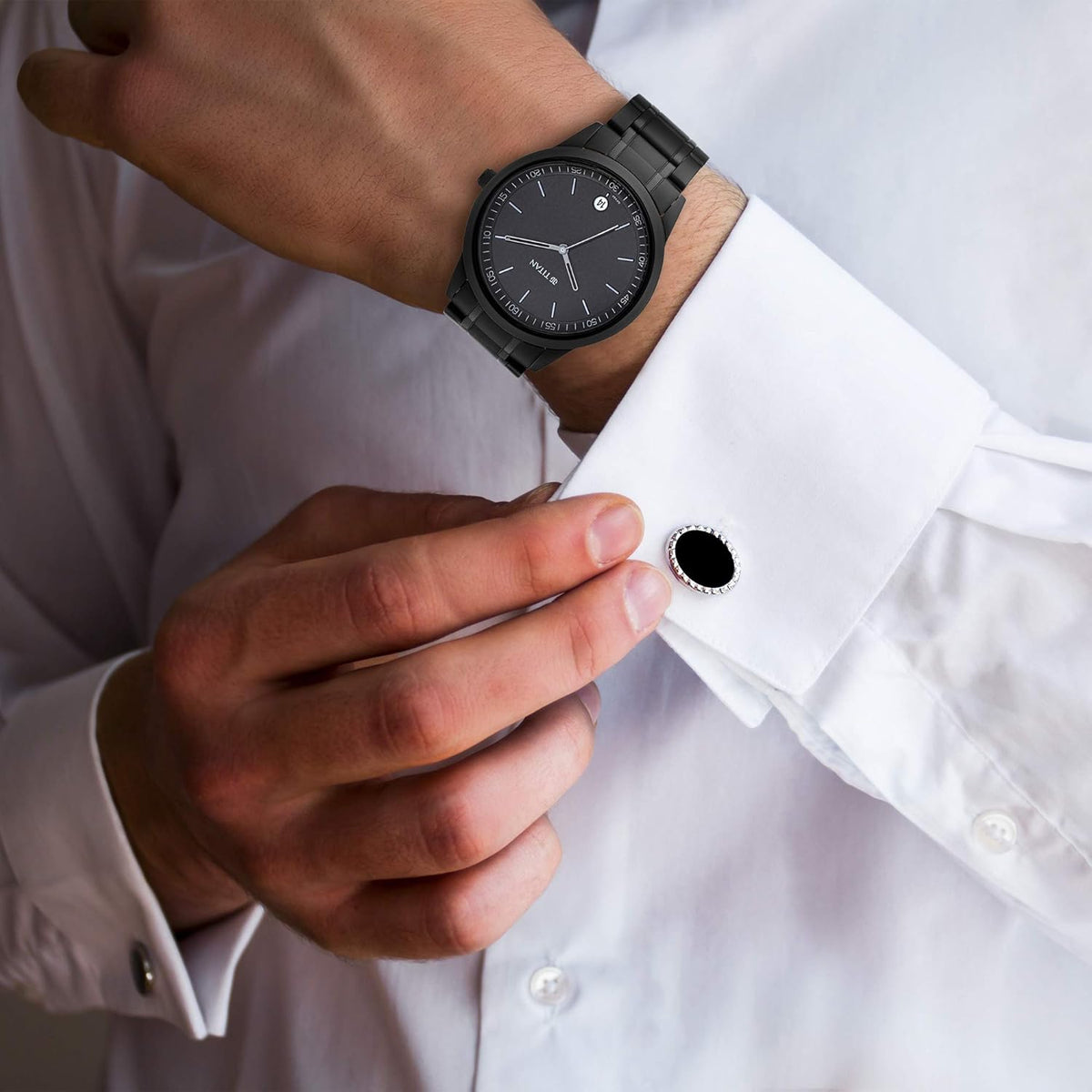 Titan Minimalist Quartz Analog with Date Black Dial Black Metal Strap Watch For Men - NT1806NM01