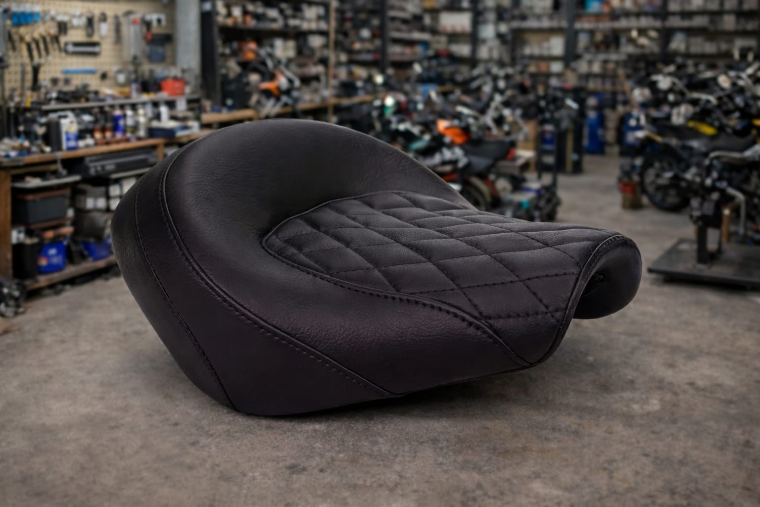 Fit For Royal Enfield Super Meteor 650 Black Single Seat