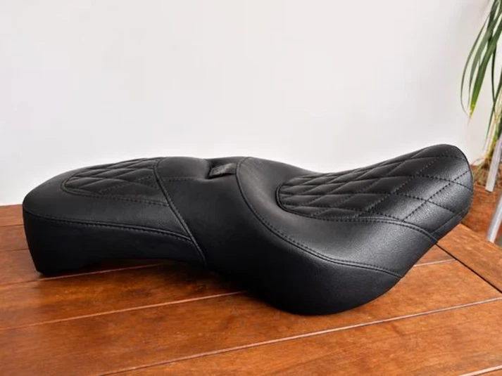 For Royal Enfield Super Meteor 650 Custom Black Diamond Seat with Backrest & Gel